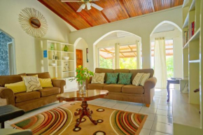 Almarlene House spacious home sea views large pool cot cook